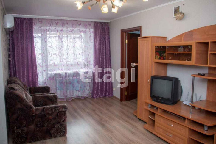 2-комн квартира Мельникайте, 78