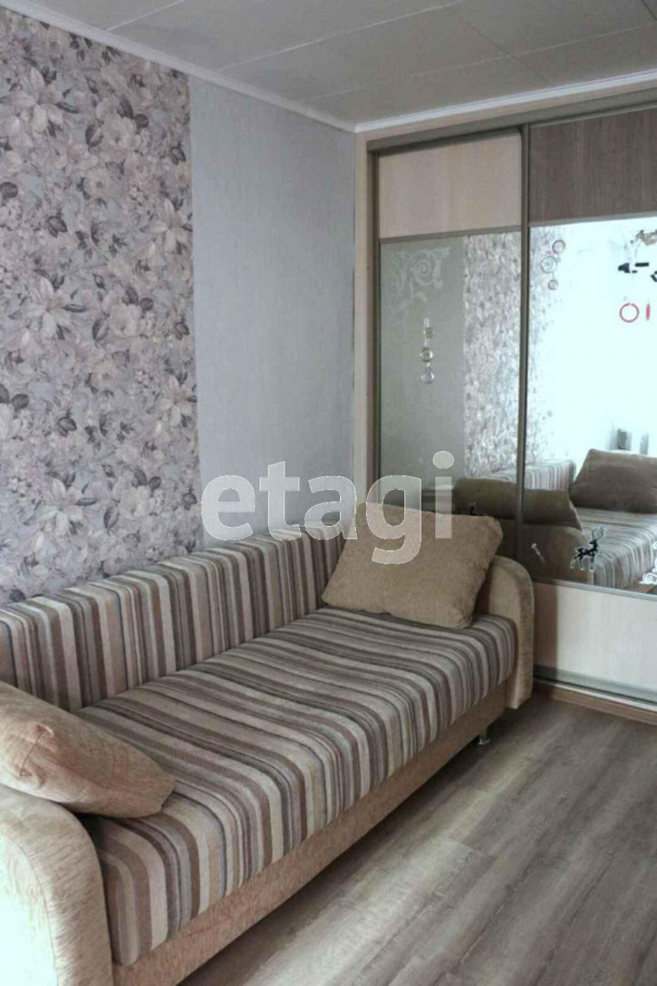 2-комн квартира Мельникайте, 78