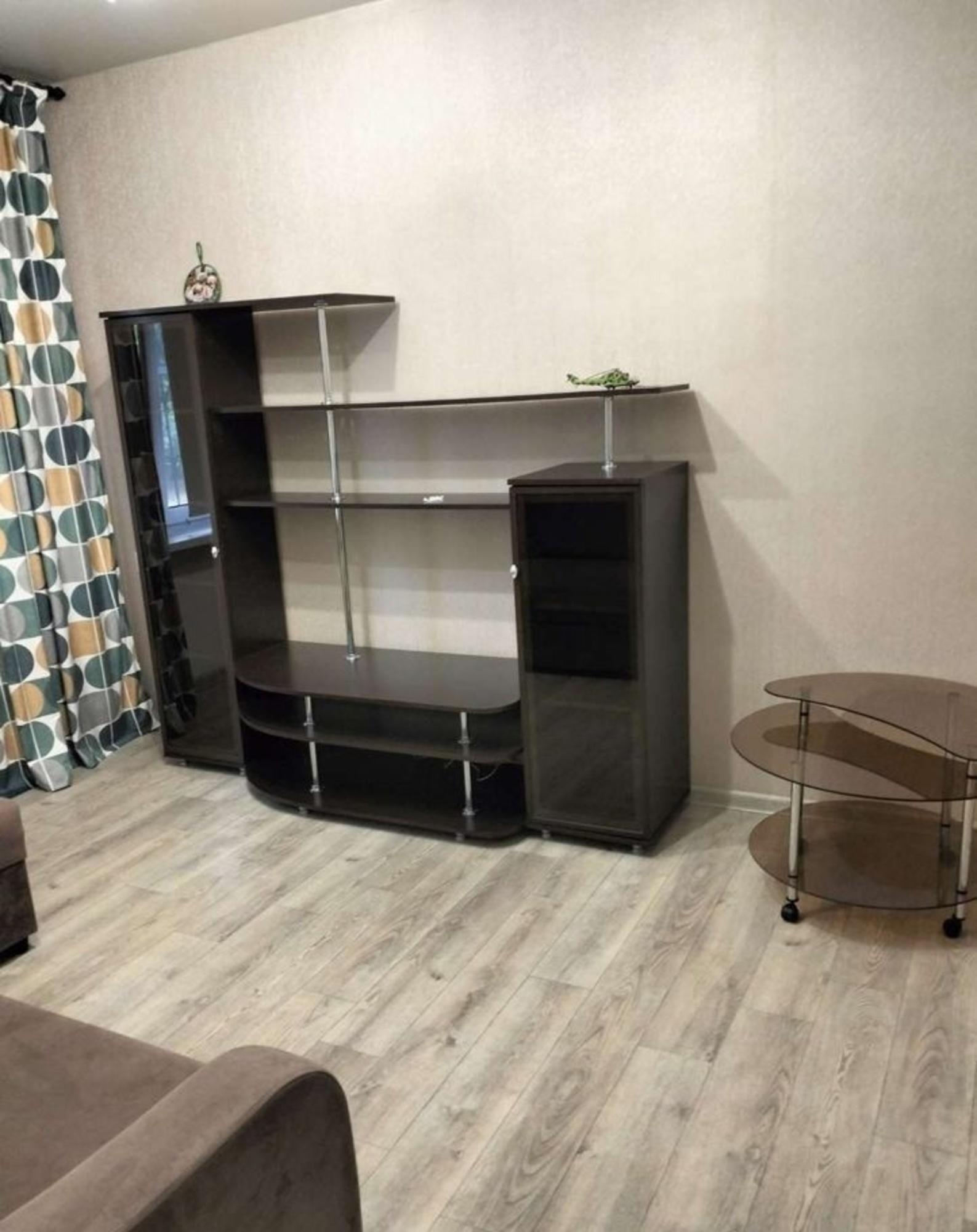 Сдать квартиру за 26 000 рублей на Гагарина улица, 77
