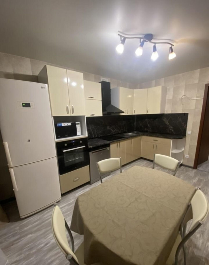 1-комн квартира Дыбенко улица, 36
