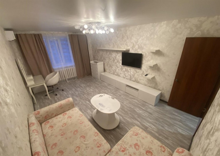 1-комн квартира Дыбенко улица, 36