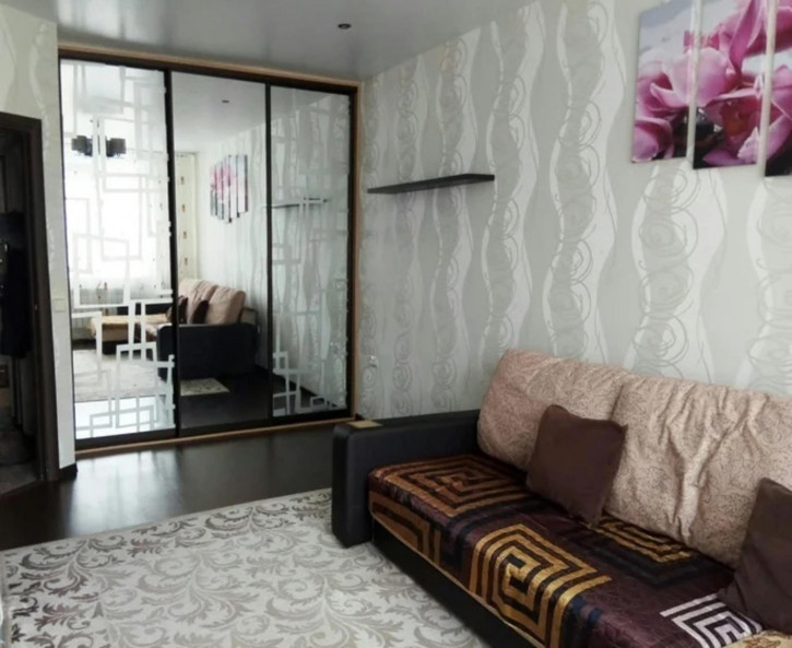 1-комн квартира Свободы улица, 88