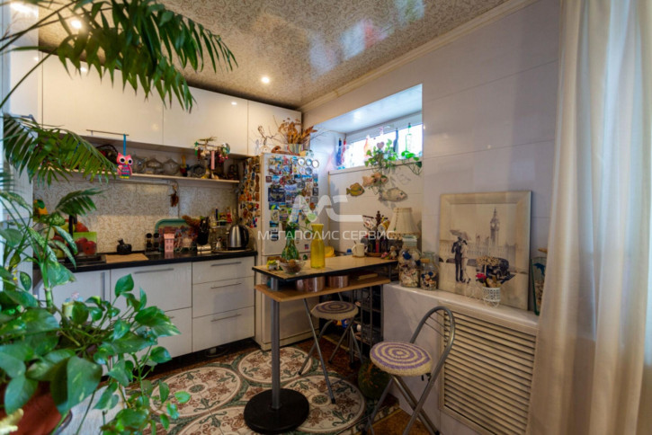 2-комн квартира Кирова ул, 49