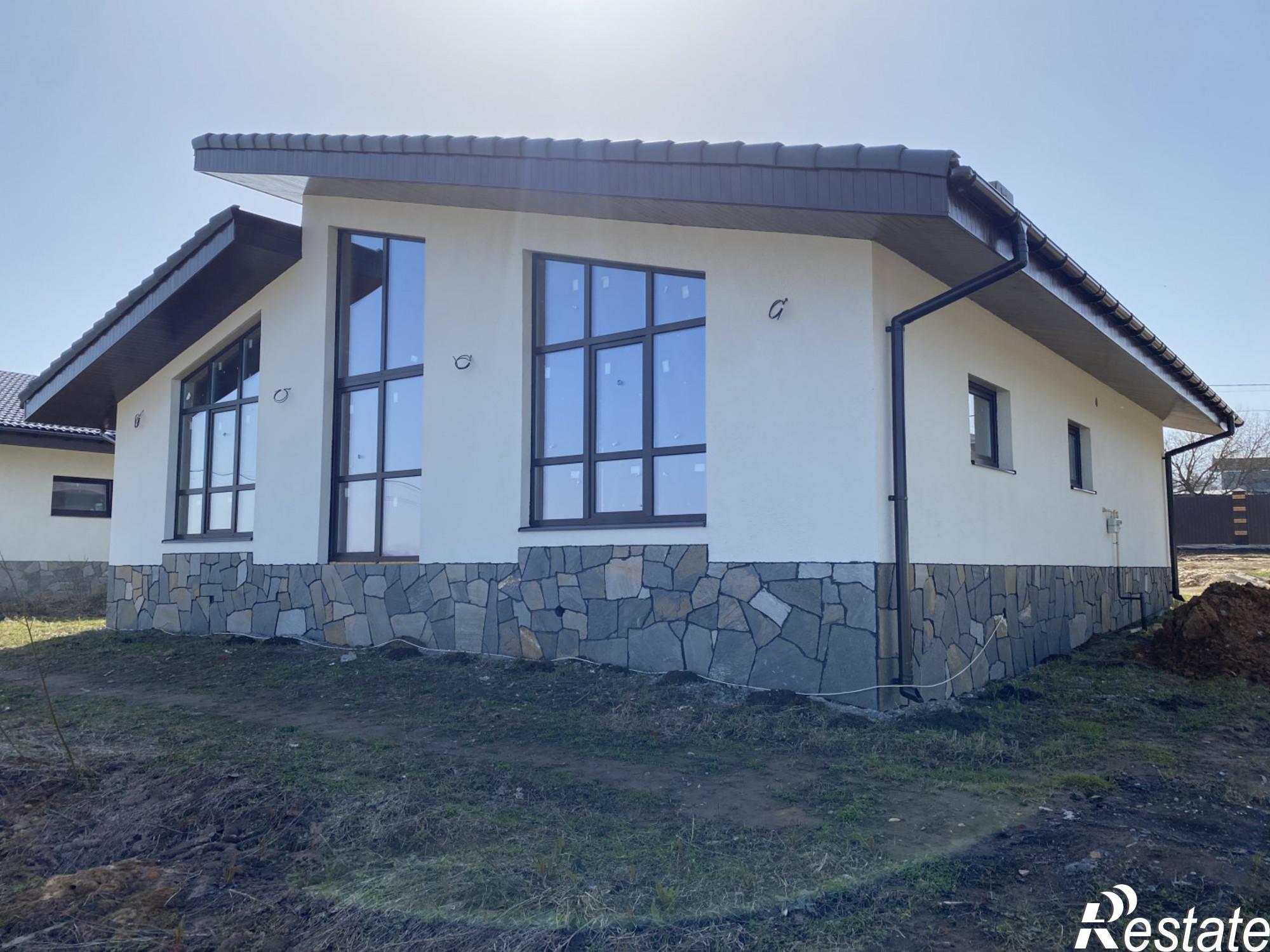 Купить дачу, дом, коттедж за 10 890 000 рублей на микрорайон Рублёво-Медвенское,  24