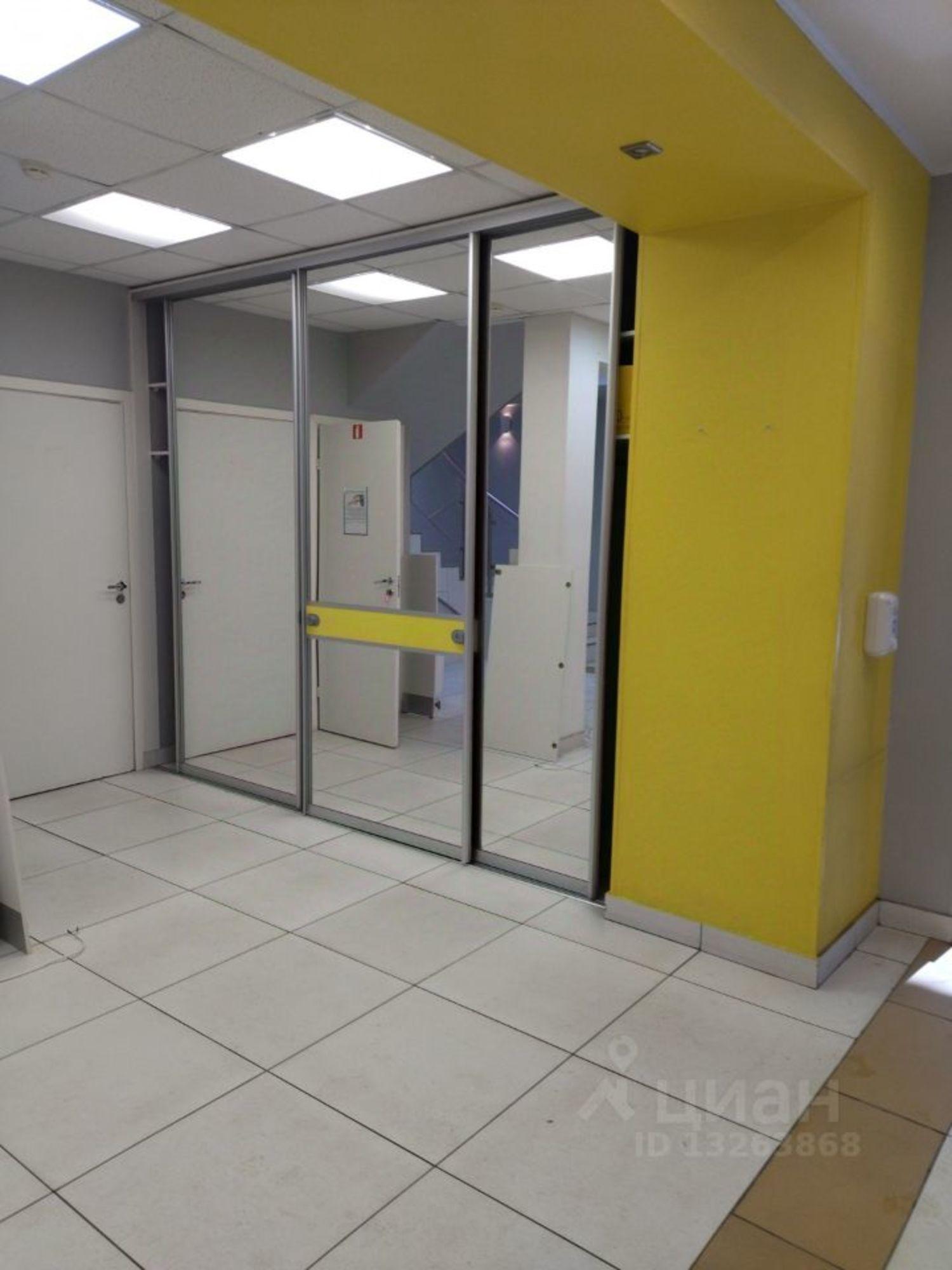 Сдать ОСЗ, отдельно стоящее здание за 260 010 рублей на ул Краснодонцев, 72А