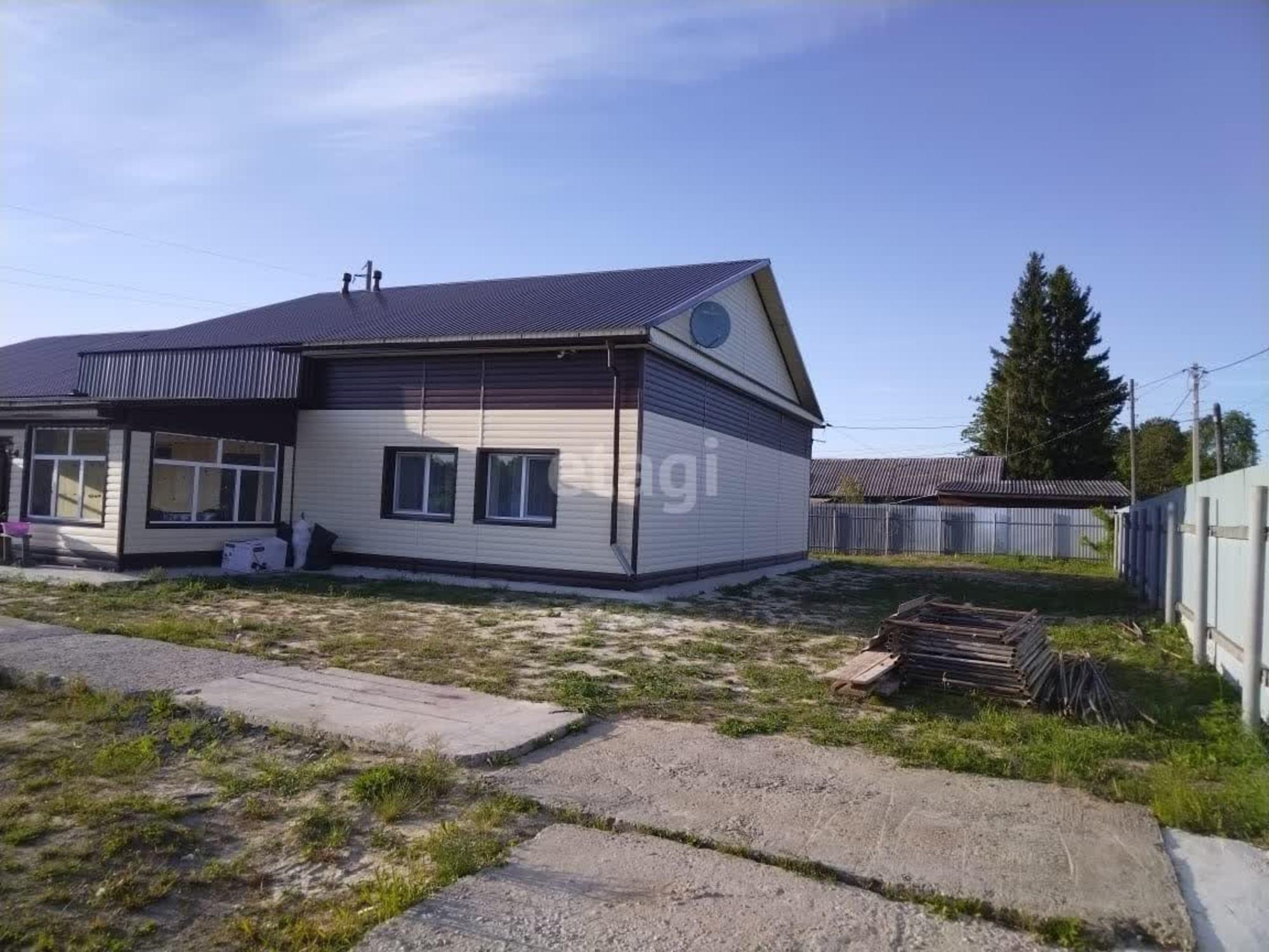 Купить дачу, дом, коттедж за 10 200 000 рублей на Тюменская, 40