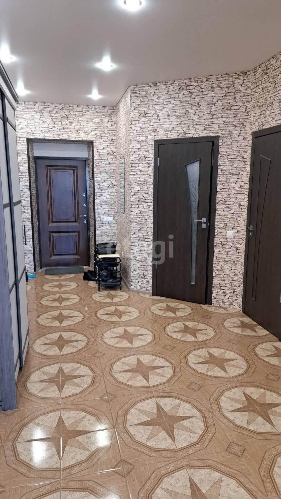 Купить дачу, дом, коттедж за 10 200 000 рублей на Тюменская, 40