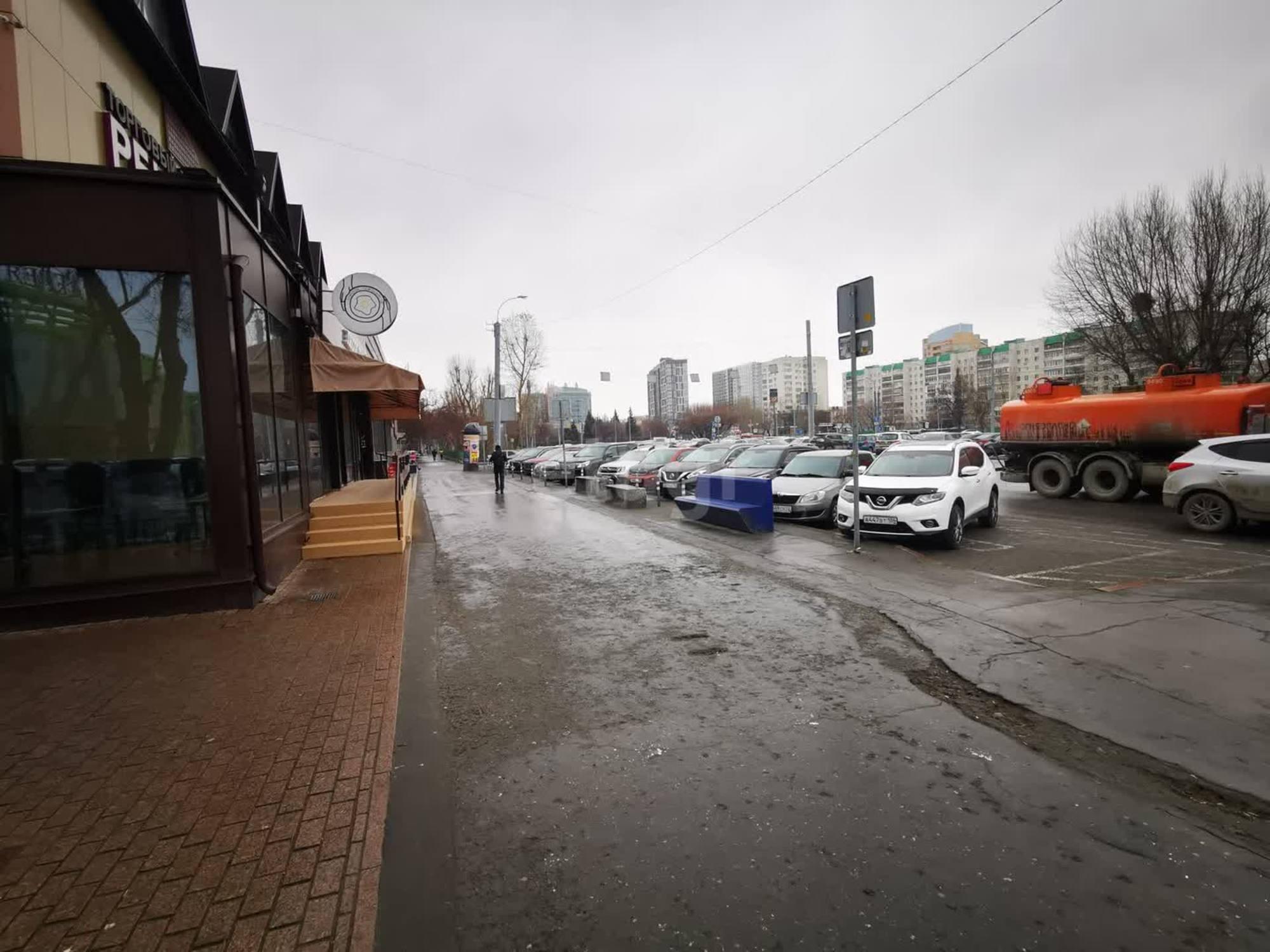 Сдать торговое помещение за 51 000 рублей на Герцена 103