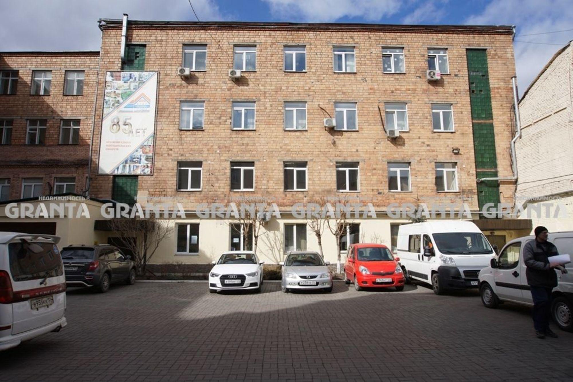 Сдать офис, помещение под офис за 11 000 рублей на ул Кирова, 19