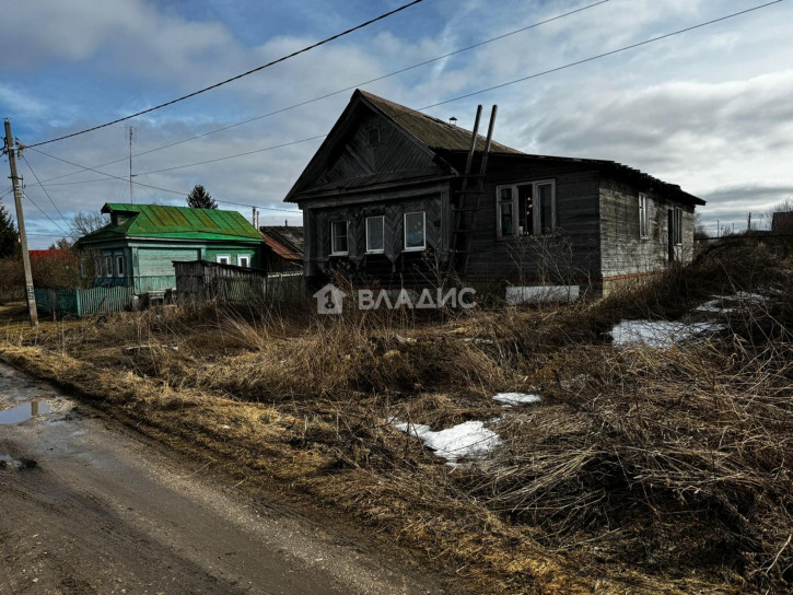 Земельный участок