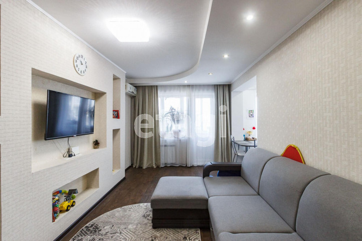 2-комн квартира улица Чехова, 61