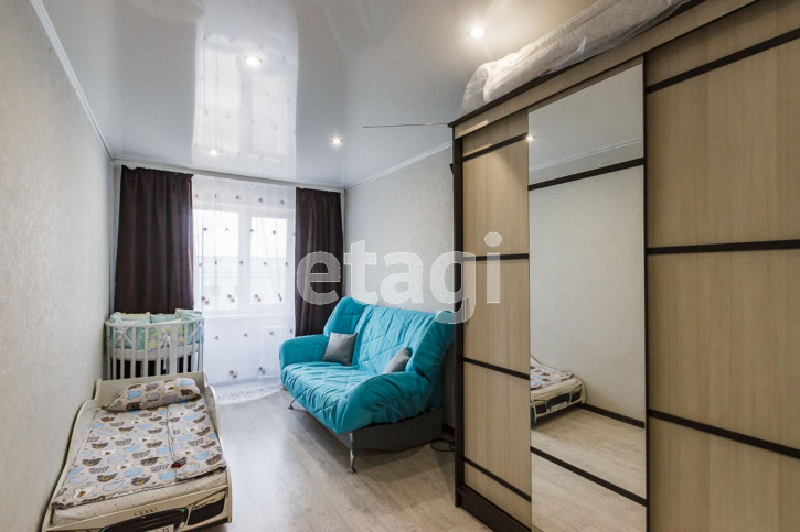 2-комн квартира улица Чехова, 61