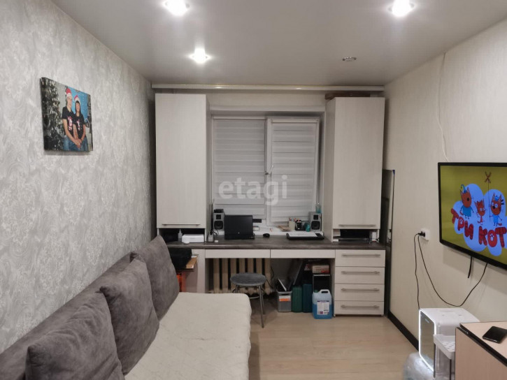 2-комн квартира Воровского, 31