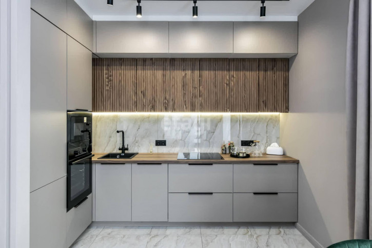 2-комн квартира Пожарных и спасателей, 1