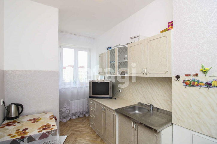 1-комн квартира Станислава Карнацевича, 3