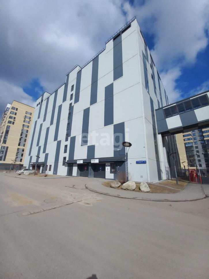 Гараж/парковка Газовиков 75