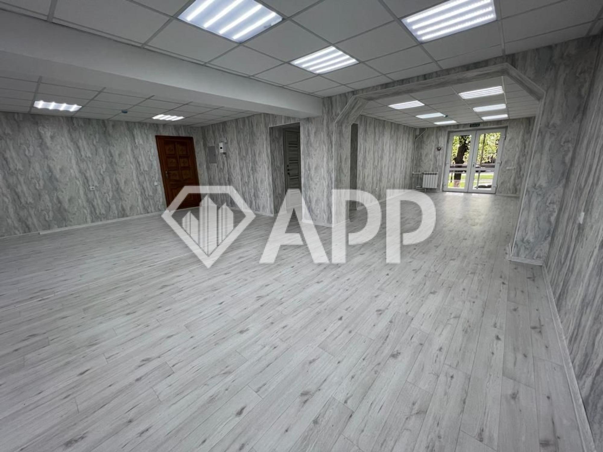 Купить торговое помещение за 9 500 000 рублей на ул Халтурина, 84