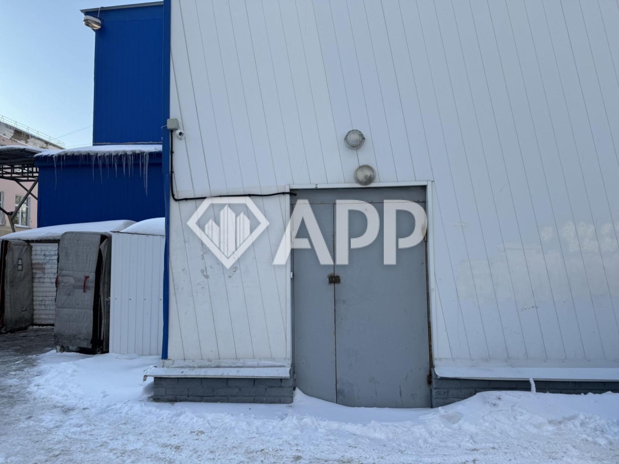 Сдать торговое помещение за 208 000 рублей на улица Красный Путь