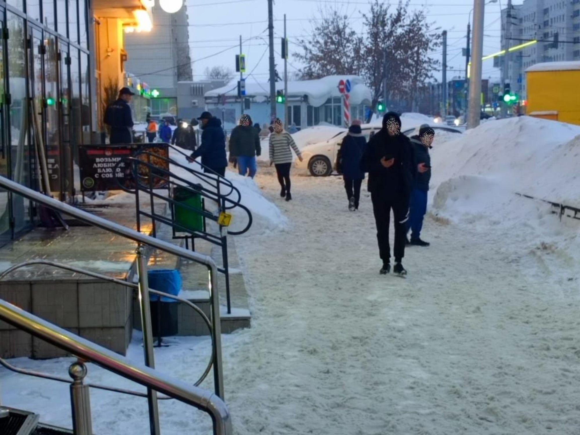 Купить помещение свободного назначения за 130 000 000 рублей на ул Татарстан, 7