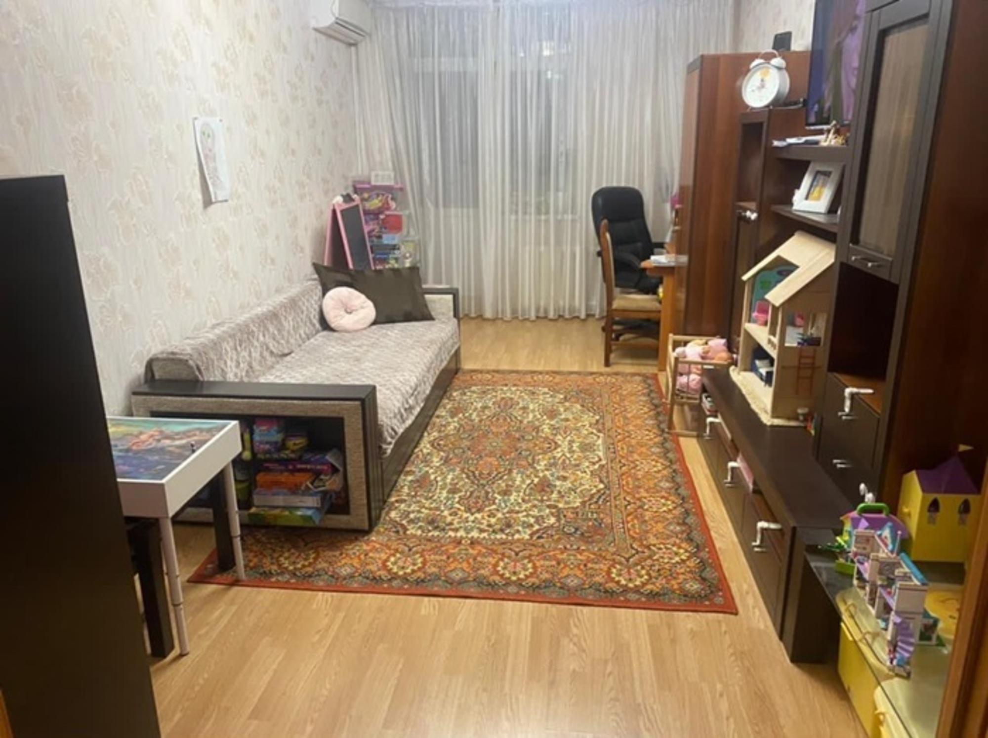 Купить квартиру за 7 000 000 рублей на Комарова улица, 101