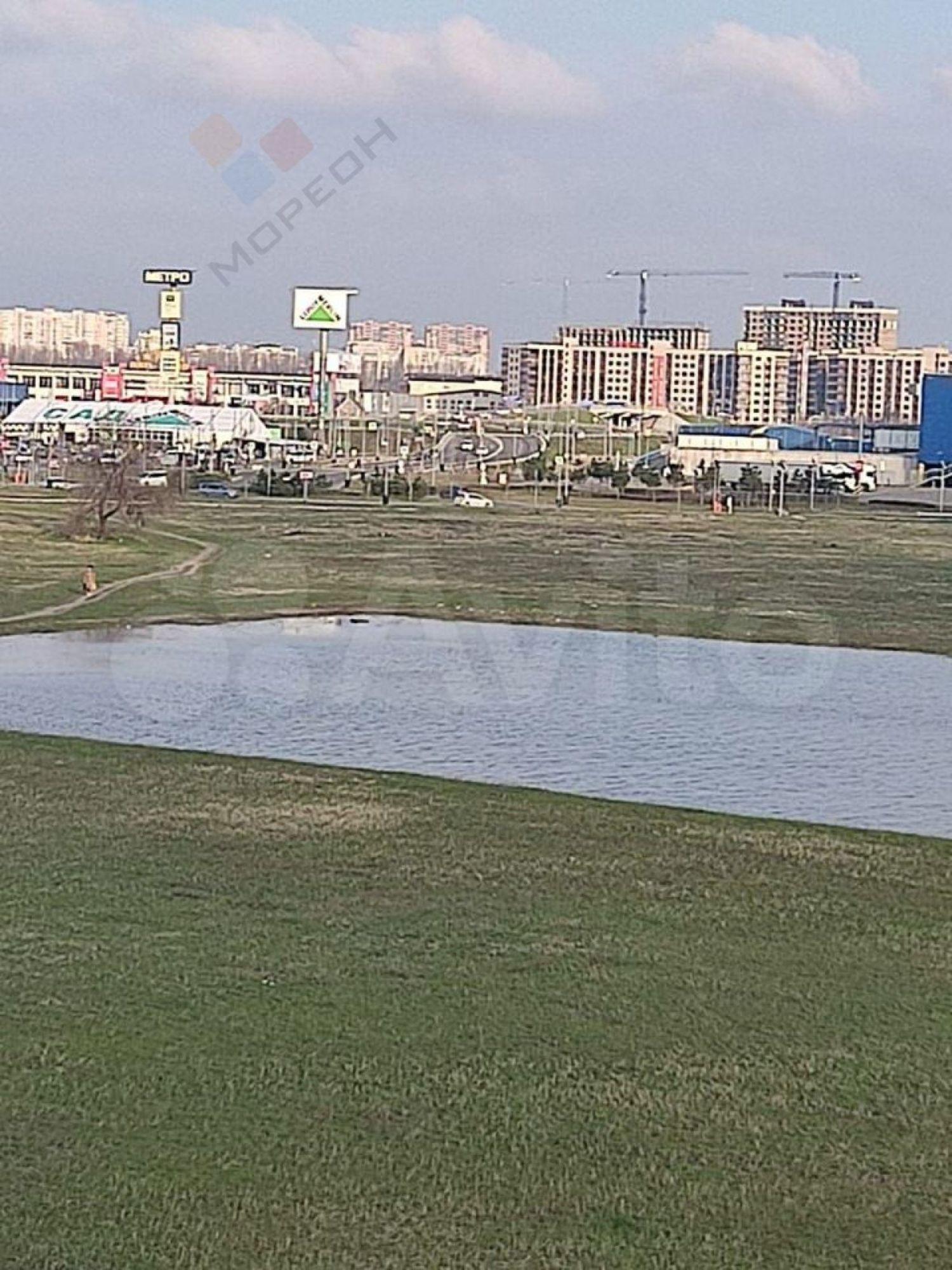 Купить квартиру за 3 300 000 рублей на Бжегокайская ул, 25/8
