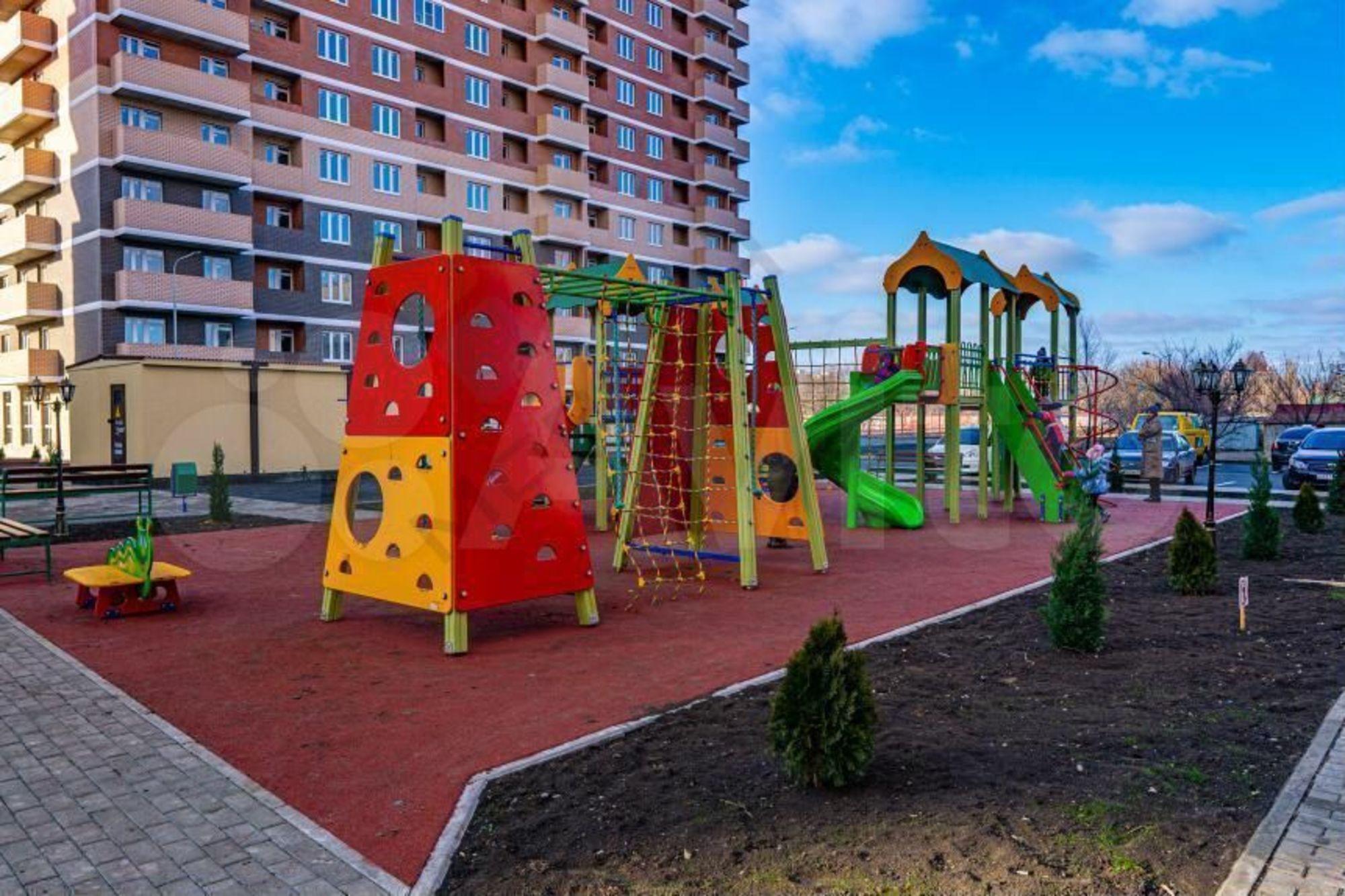 Купить квартиру за 4 500 000 рублей на Тепличная ул, 62/1к5