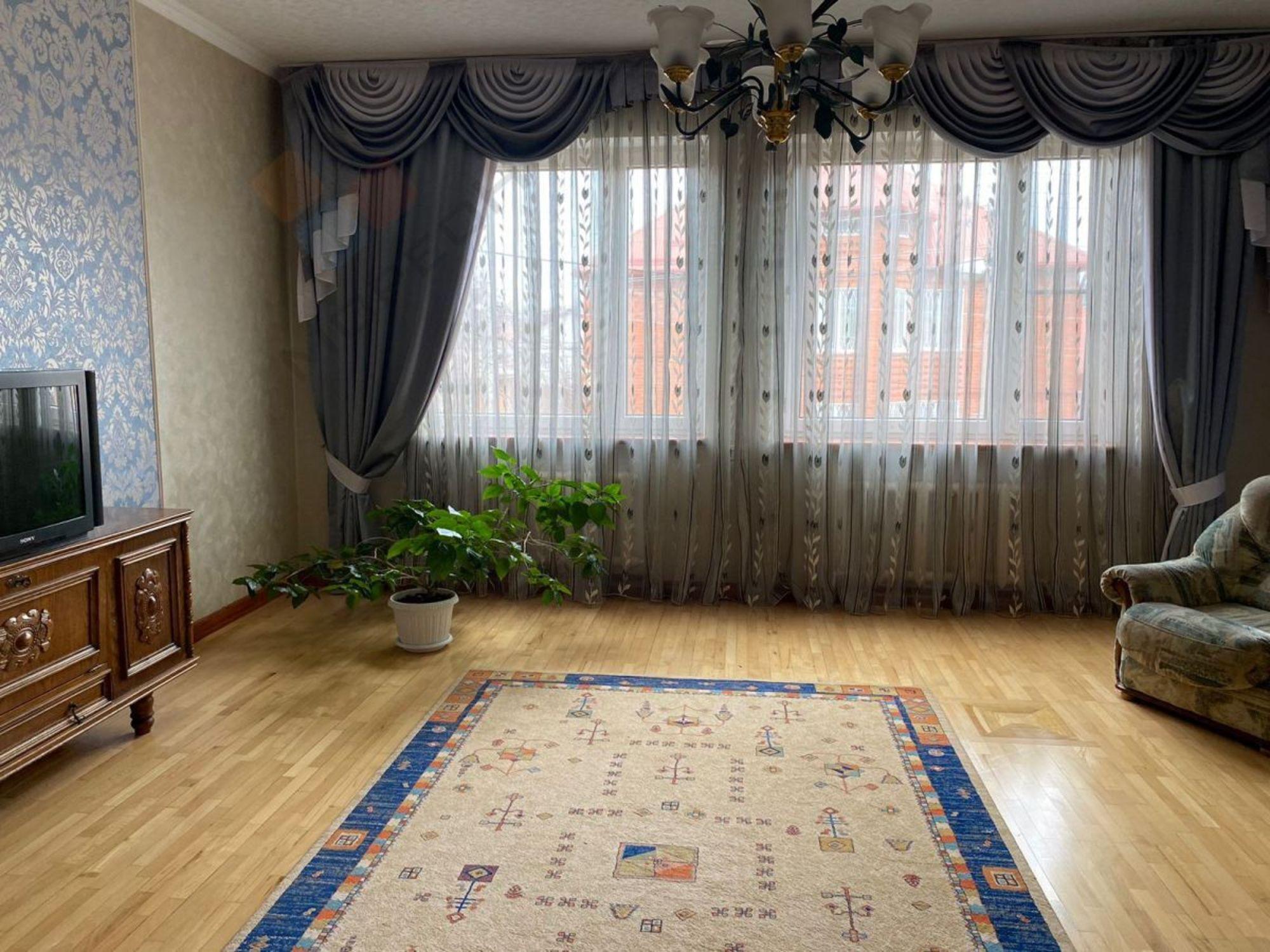 Купить дачу, дом, коттедж за 32 000 000 рублей на 1 проезд Знаменский, 14