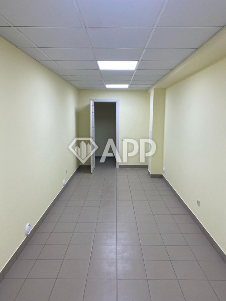 Торговое помещение ул Новороссийская, 75