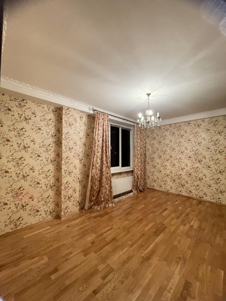 Комната Партизанская ул., 2