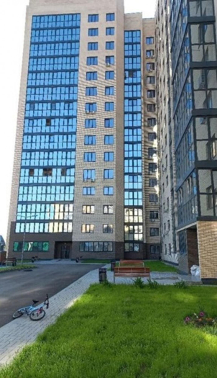 3-комн квартира Урицкого улица, 101