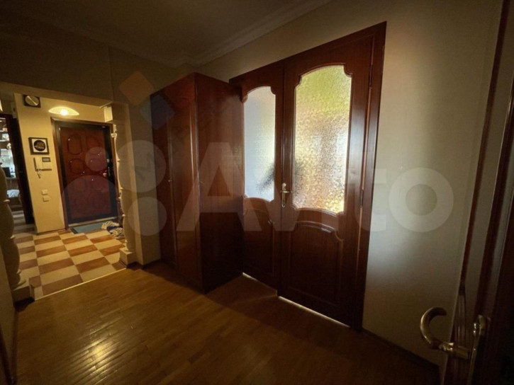 4-комн квартира Гимназическая ул, 60