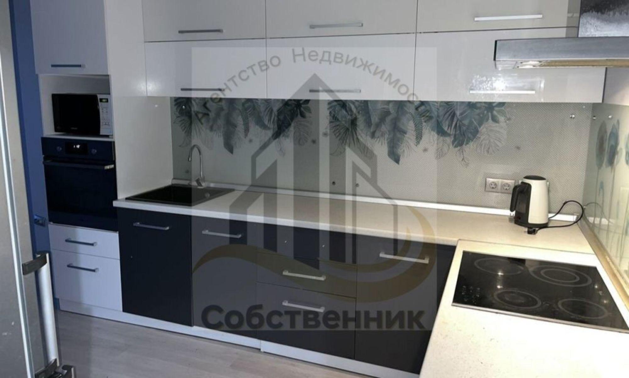 Сдать квартиру за 69 000 рублей на Революции пр-кт, 9а