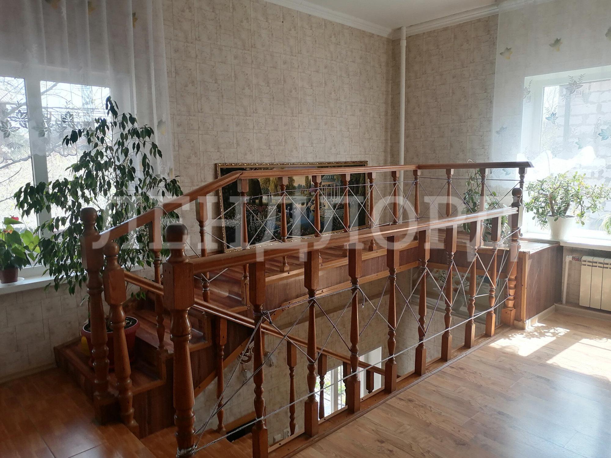 Купить дачу, дом, коттедж за 11 200 000 рублей на 3-й Кристальный