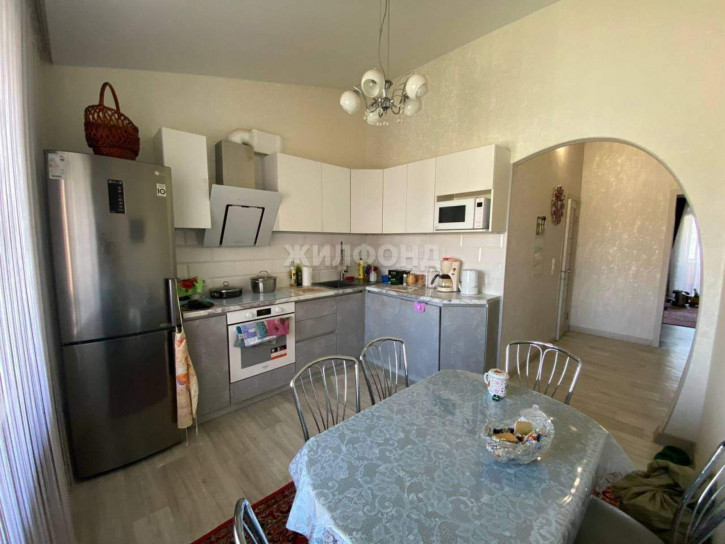 2-комн квартира Комсомольский проспект, д.17