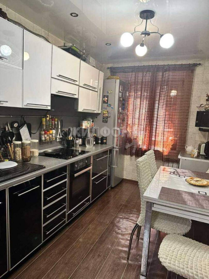 3-комн квартира Колхозная улица, д.8а