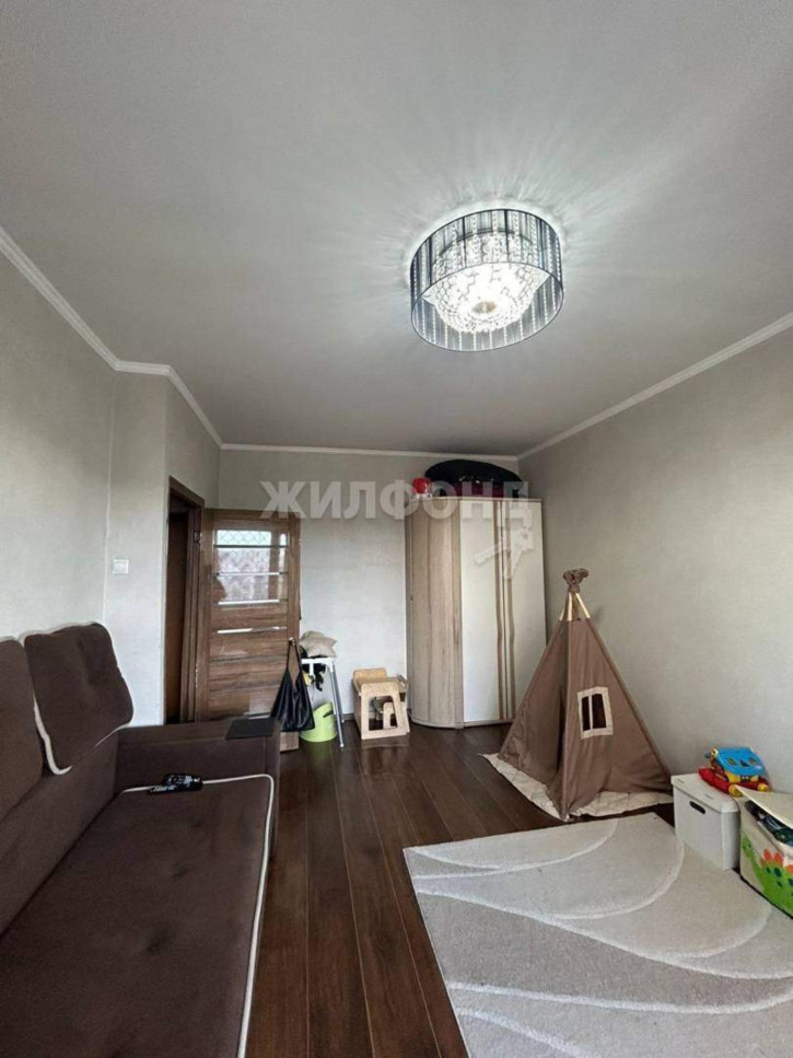 2-комн квартира Красных Партизан улица, д.3