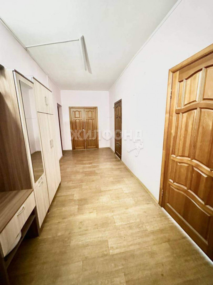 4-комн квартира 13-й микрорайон, д.3