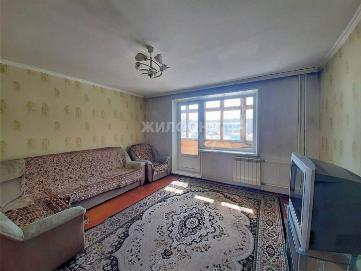 3-комн квартира Тореза улица, д.103
