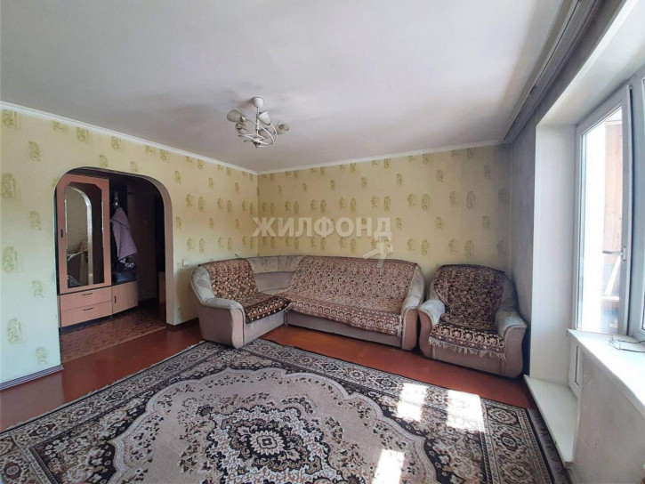 3-комн квартира Тореза улица, д.103