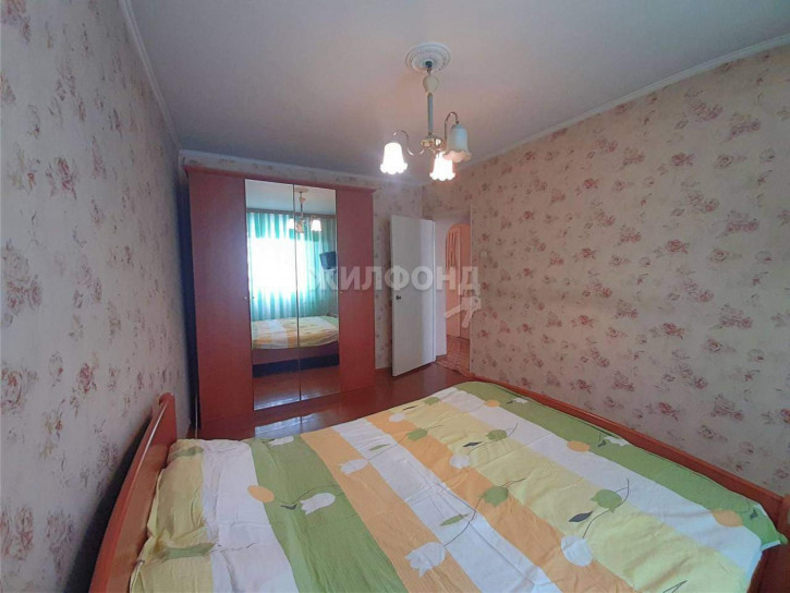 3-комн квартира Тореза улица, д.103