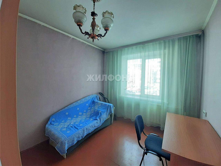 3-комн квартира Тореза улица, д.103