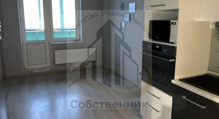 3-комн квартира Революции пр-кт, 9а