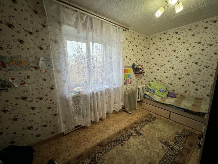3-комн квартира Вихрева ул, 80