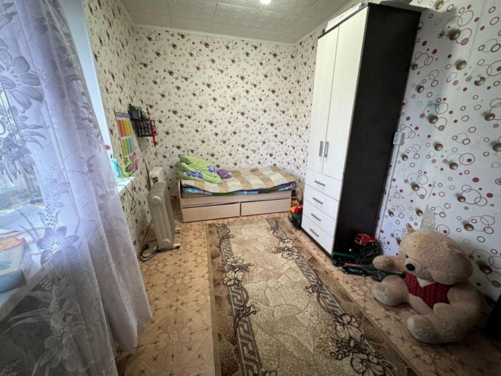 3-комн квартира Вихрева ул, 80