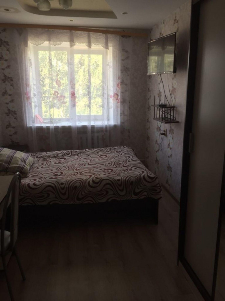 3-комн квартира Вихрева ул, 80