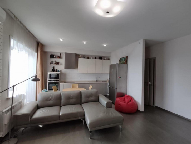 3-комн квартира Кирова, 46