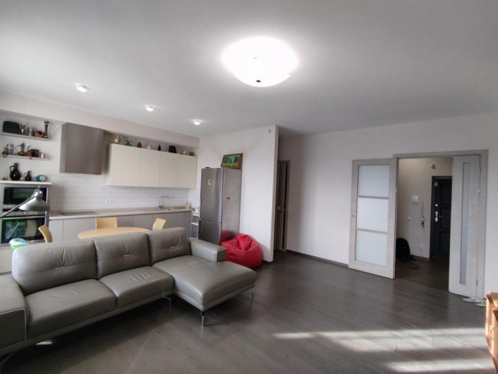 3-комн квартира Кирова, 46