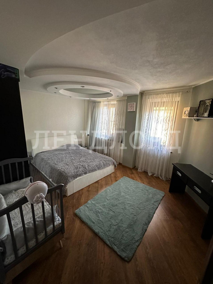 3-комн квартира переулок Островского, 58А