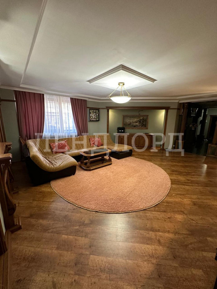 3-комн квартира переулок Островского, 58А
