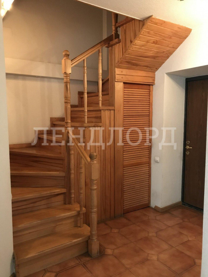 3-комн квартира Красноармейская улица, 224/92